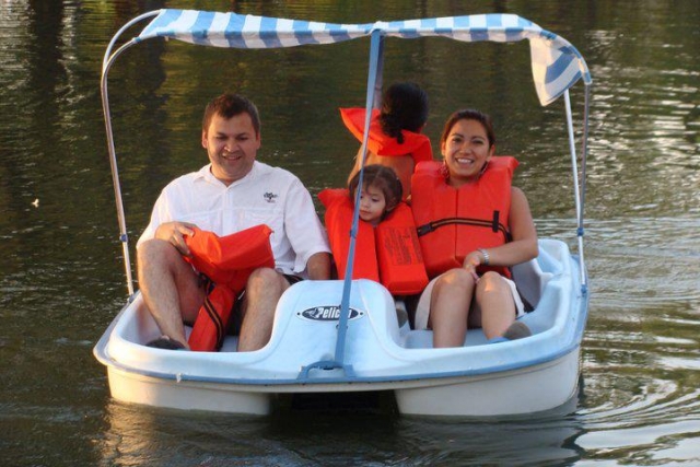  Boat rides 